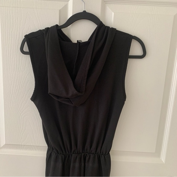 Black catsuit hooded ripped knees - romper - Picture 7 of 7